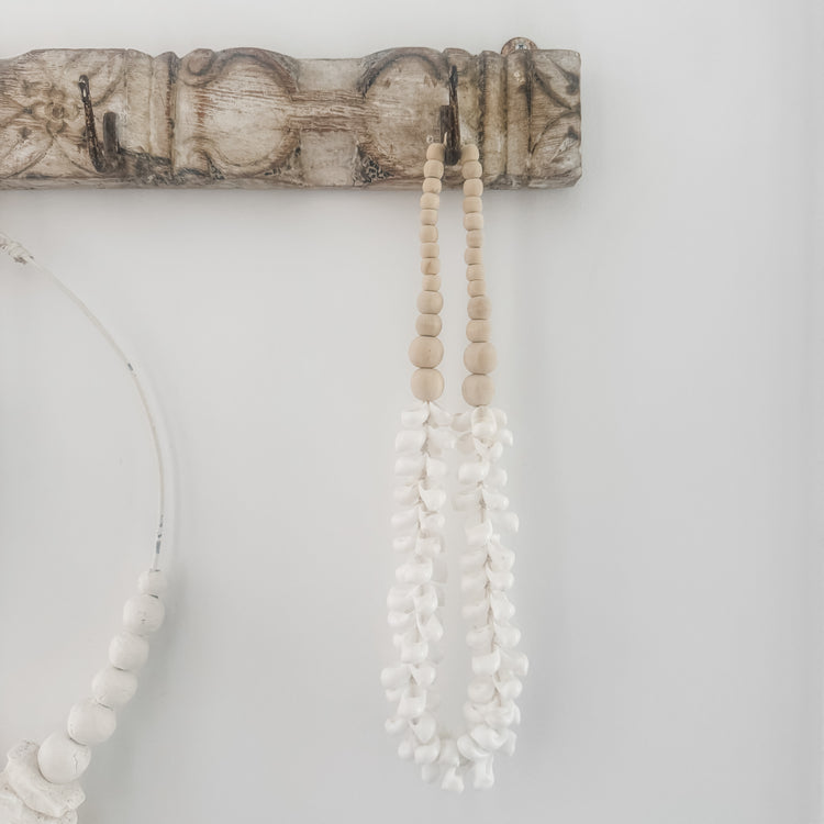 Natural & White Shell Necklace