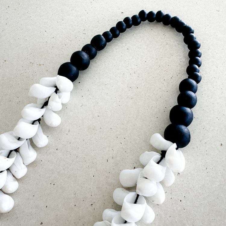 Black & White Shell Necklace