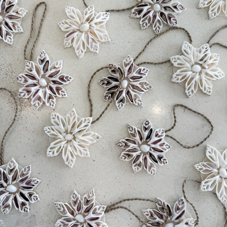 Coastal Shell Snowflake – Ivory
