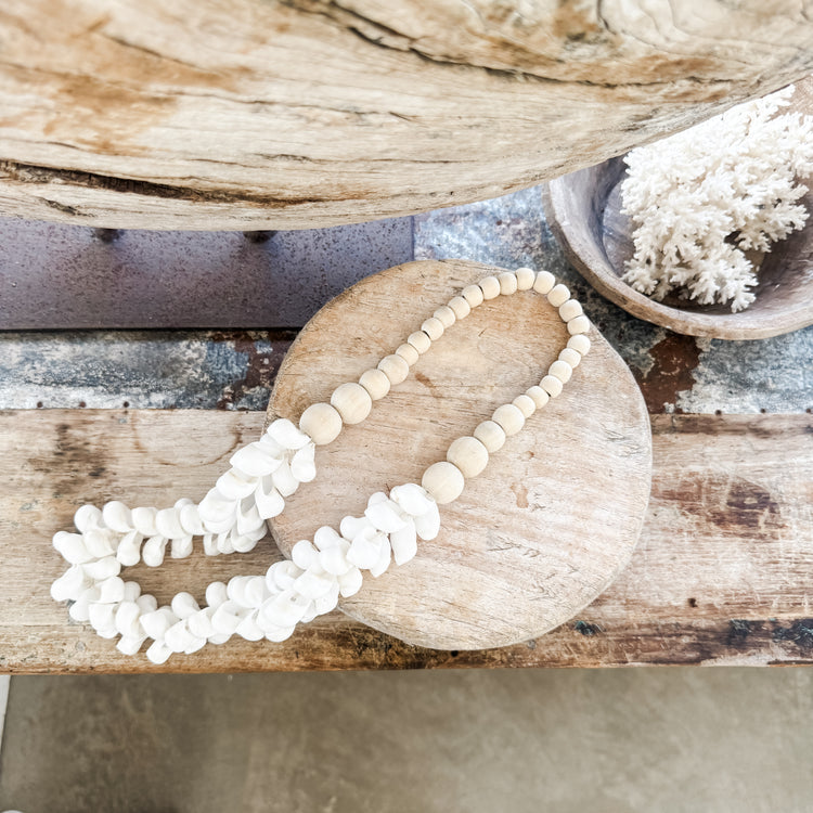 Natural & White Shell Necklace