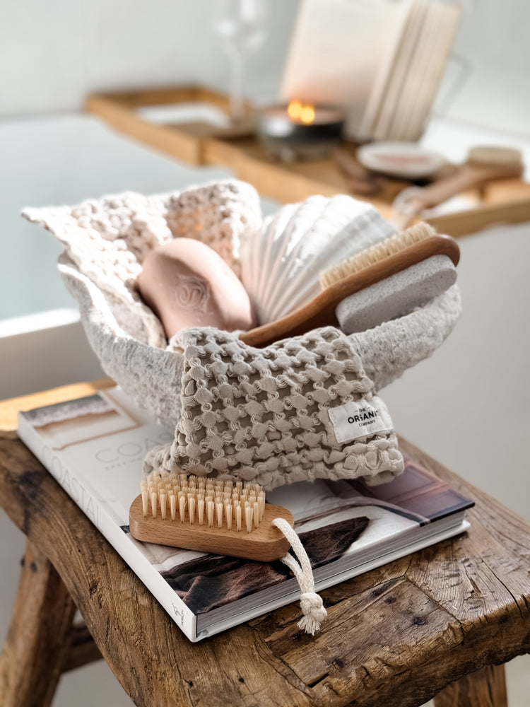 Bathe Wood Nail Brush