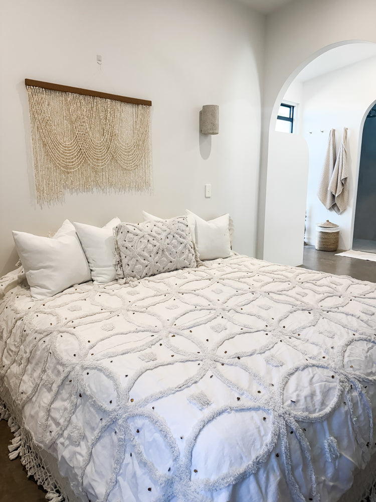 Coastal Cascade Wall Hanging | Conch Shell