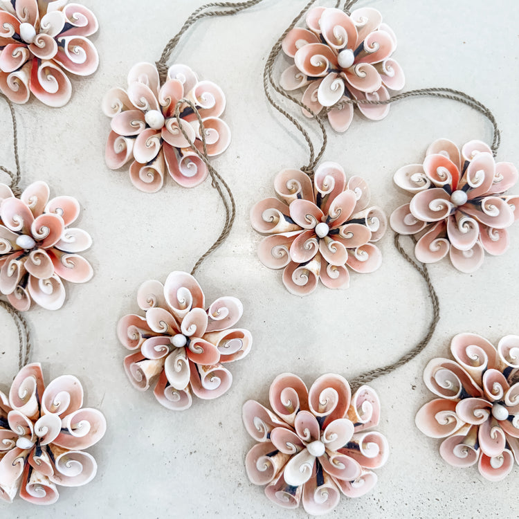 Coral Bloom Shell Hanging