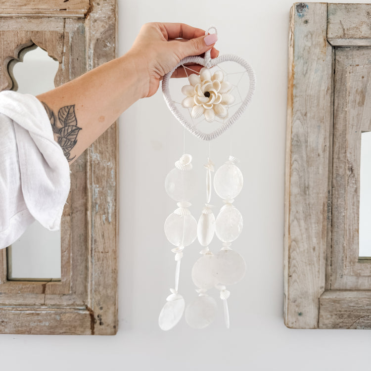 White Heart Shell Chime