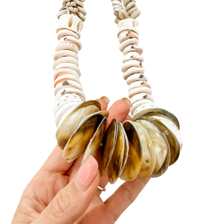 Shelly Decorative Shell Necklace