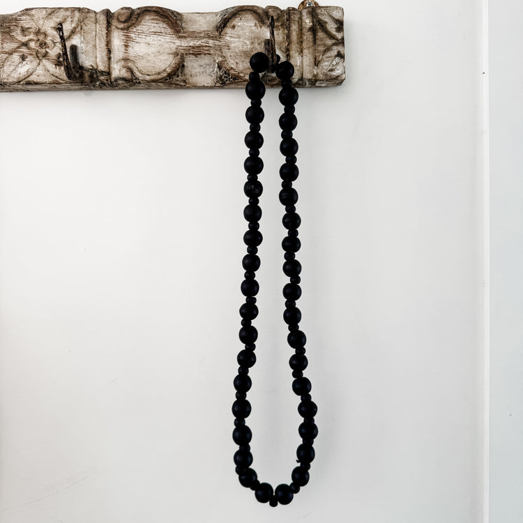 Noir Timber Bead Necklace