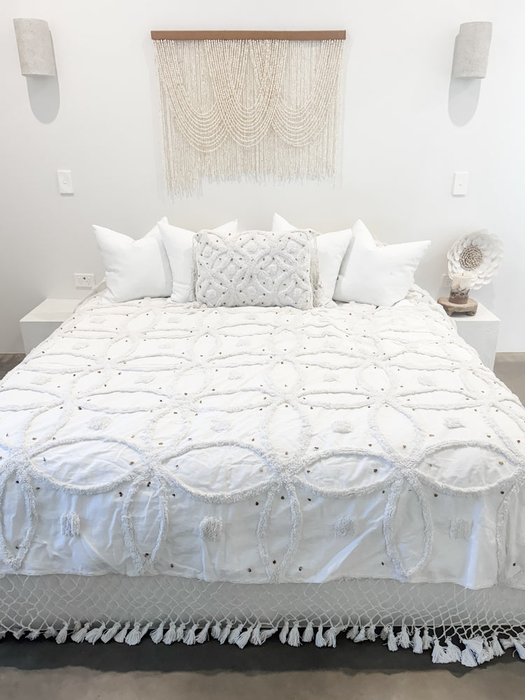 Coastal Cascade Wall Hanging | Conch Shell