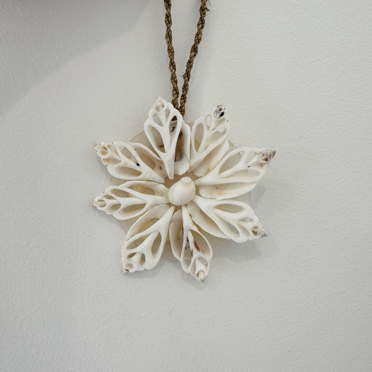 Coastal Shell Snowflake – Ivory