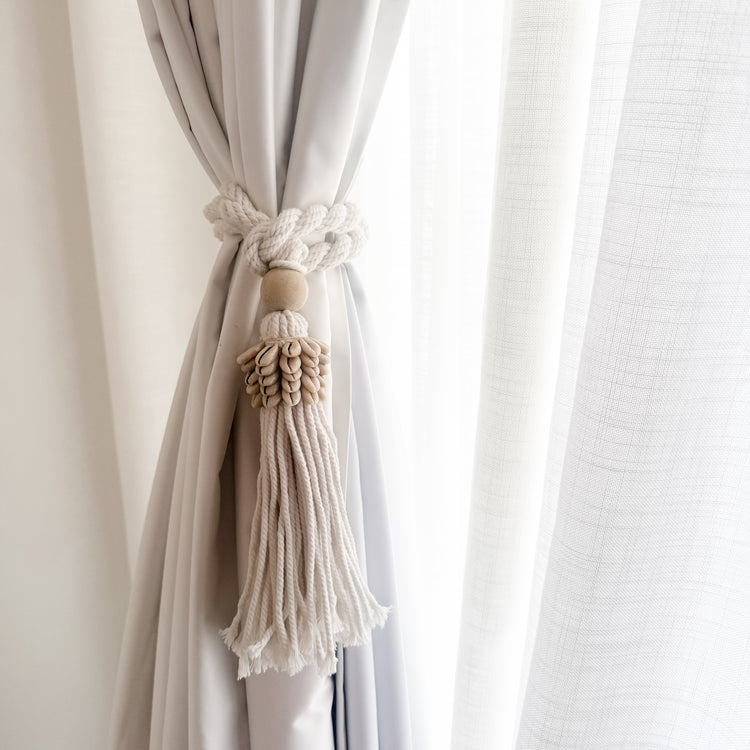 Shell Detail Tassel