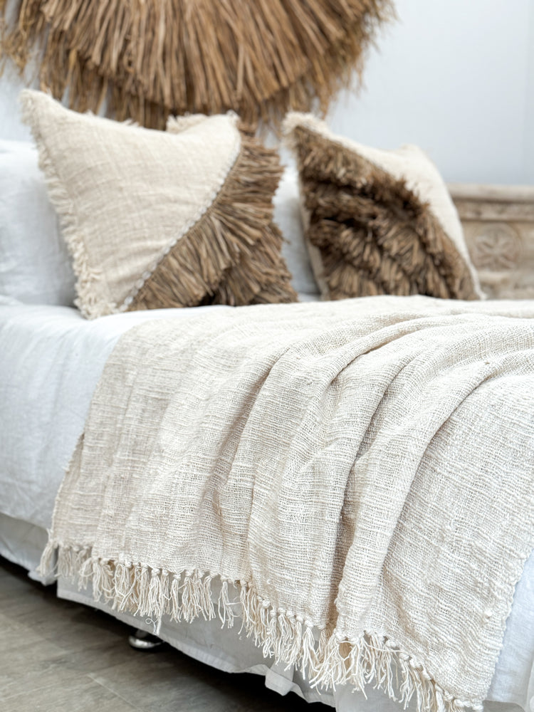 Essential Raw Throw | 135x180cm