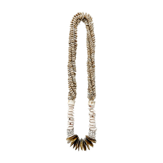 Shelly Decorative Shell Necklace