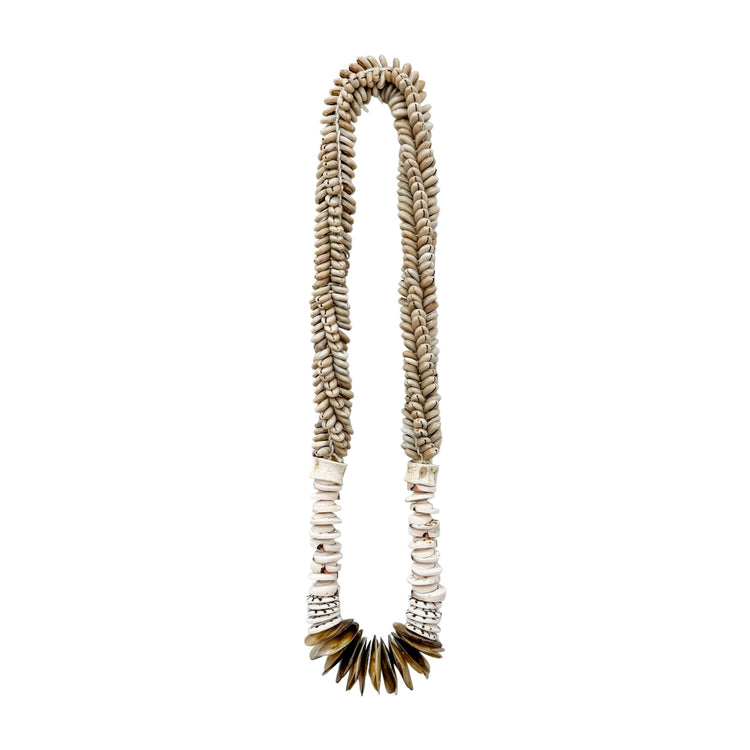 Shelly Decorative Shell Necklace