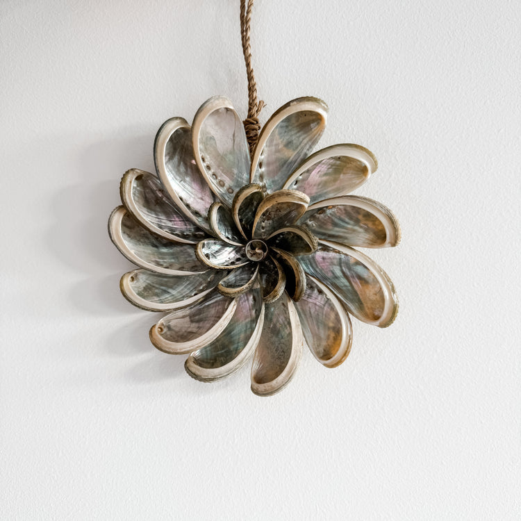 Natural Abalone Blossom Wall Hanging – 16cm