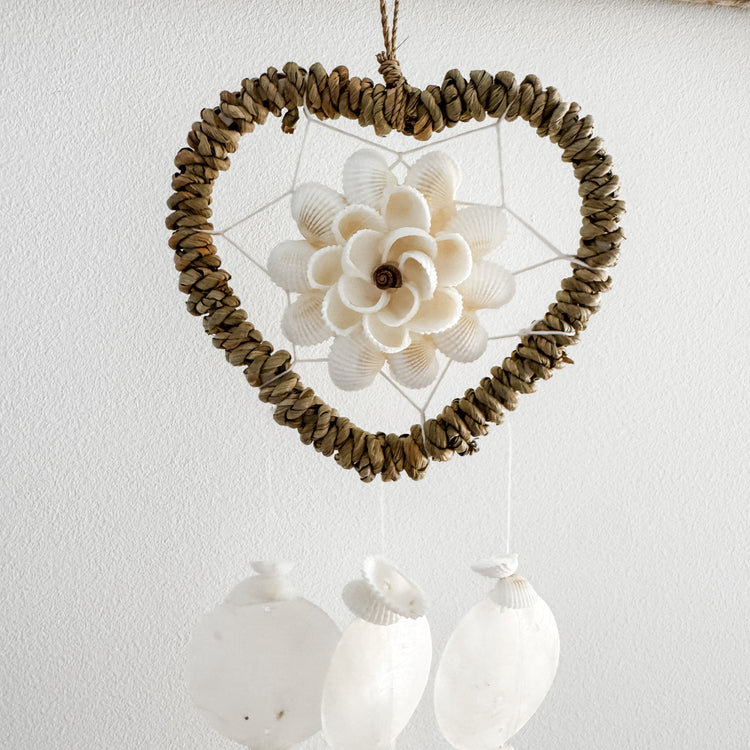 Rustic Heart Shell Chime