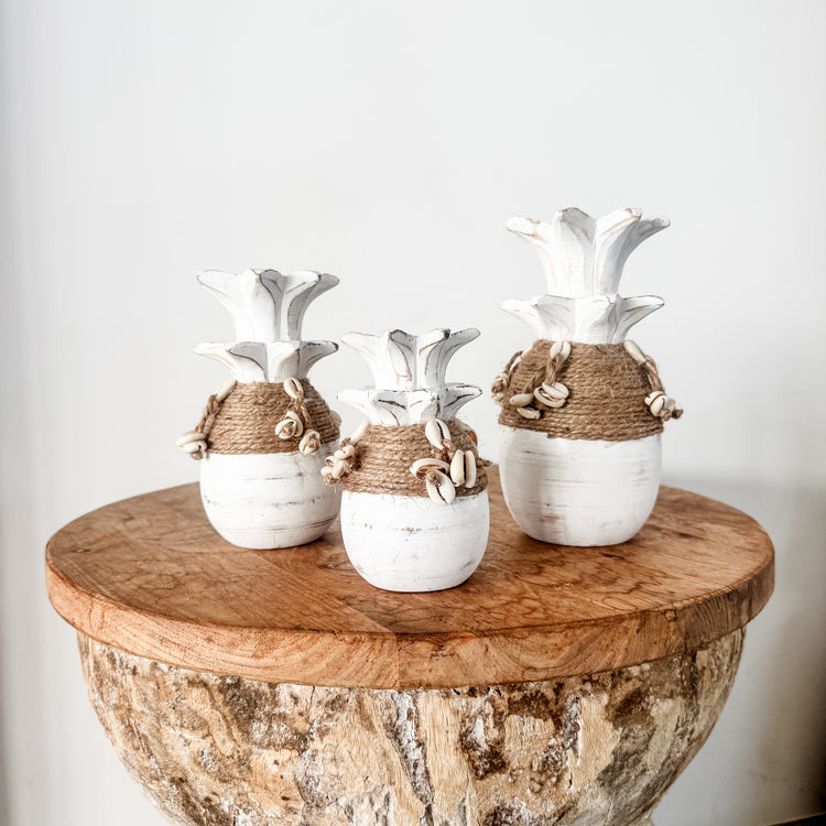 Coastal Cowrie Pineapple Decor Set
