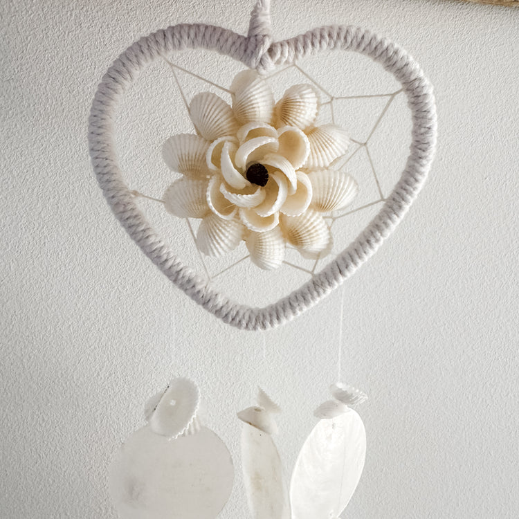 White Heart Shell Chime
