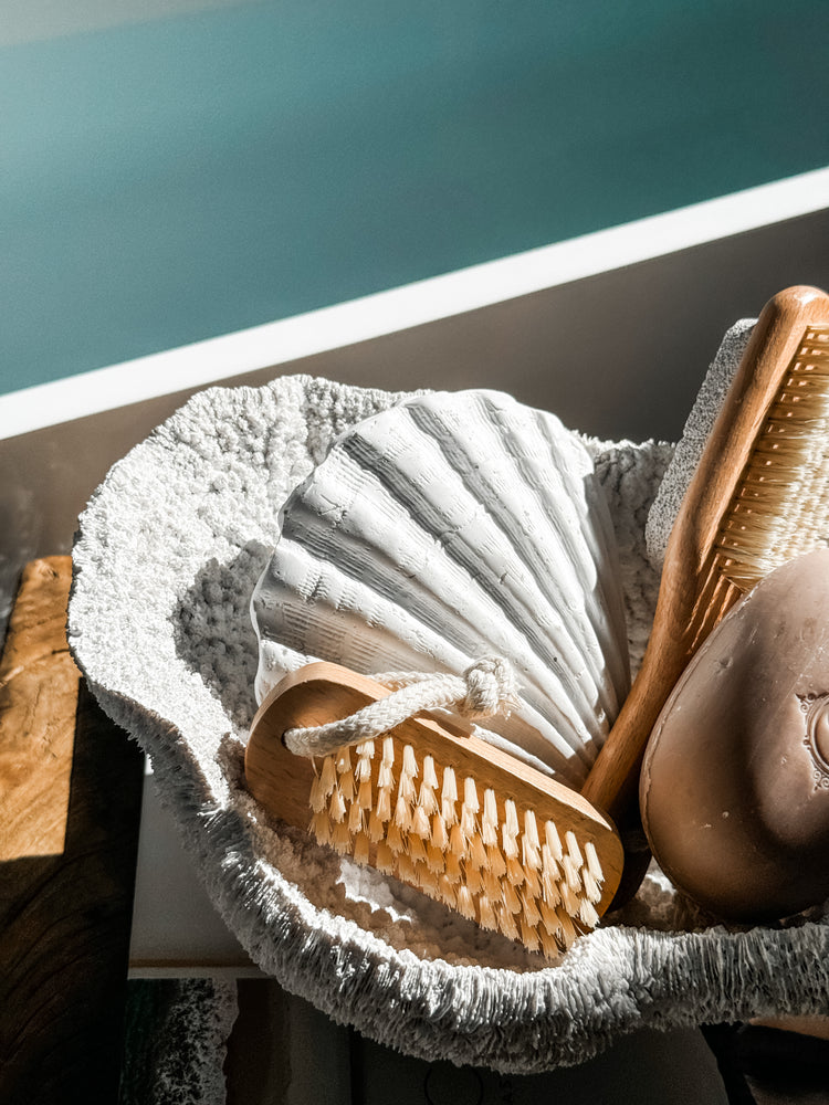 Bathe Wood Nail Brush