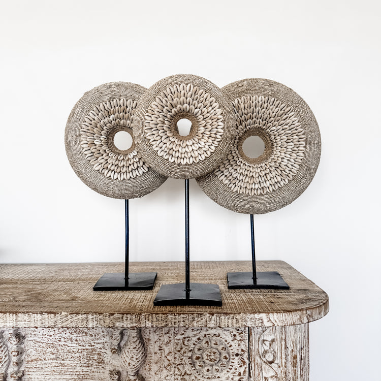 Cowrie Sun Disc Stand
