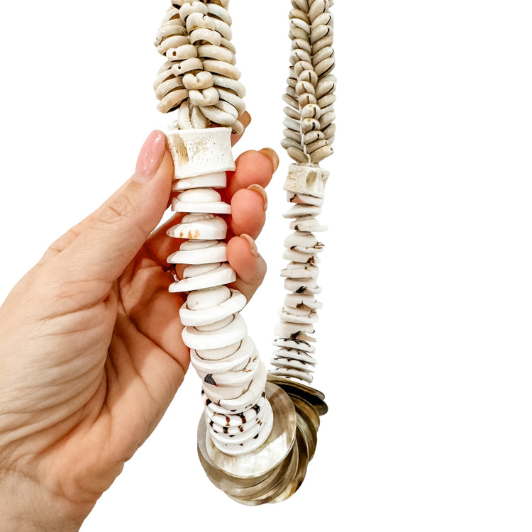 Shelly Decorative Shell Necklace