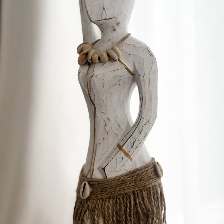 Coastal Island Tribal Lady Statue – Whitewash