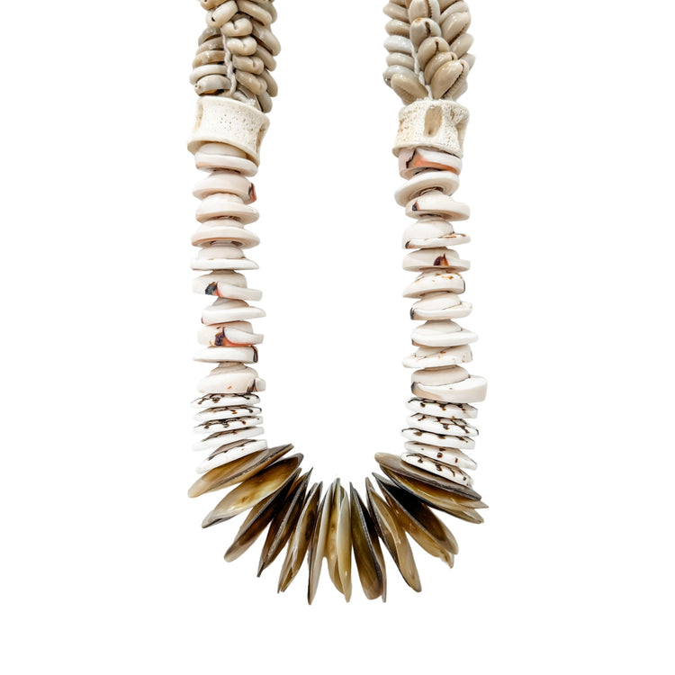 Shelly Decorative Shell Necklace