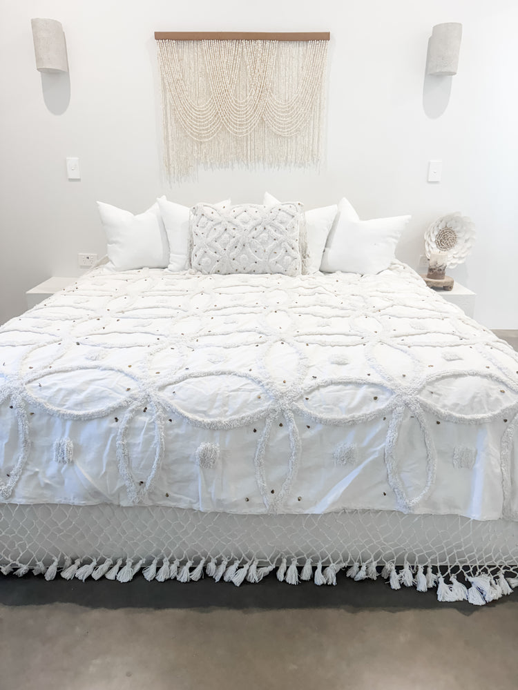 Coastal Cascade Wall Hanging | Conch Shell