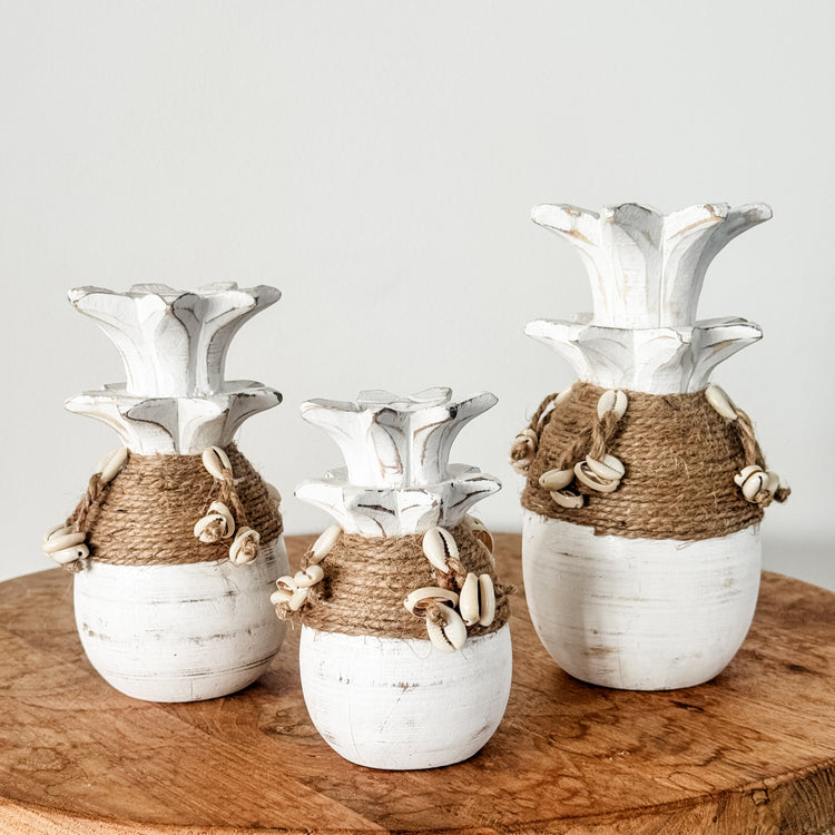 Coastal Cowrie Pineapple Decor Set