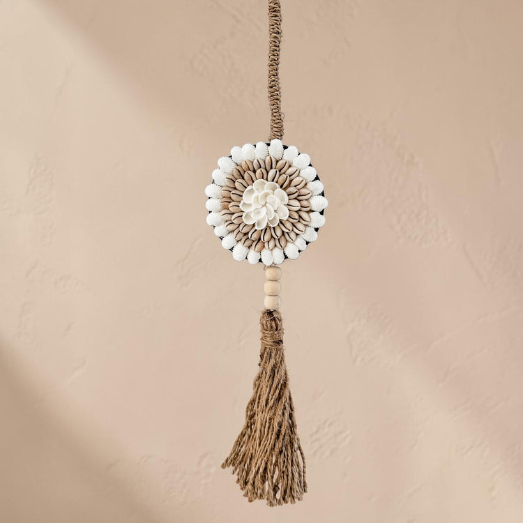 Shell Bloom Tassel Hanging – Neutral