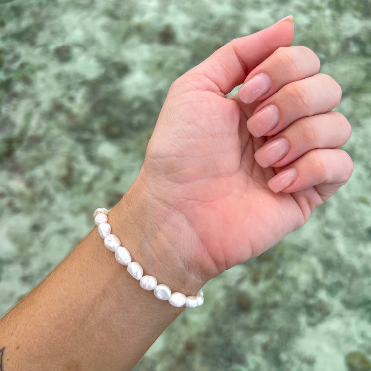 Freshwater Pearl Bracelet | Willow & the Waves Collection