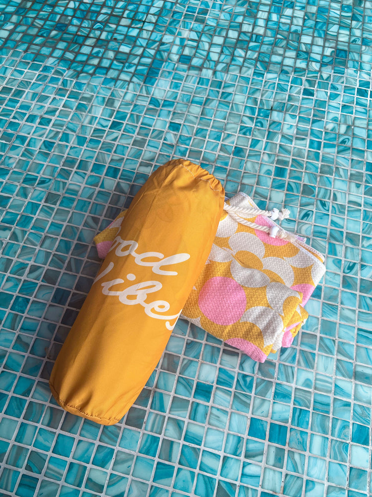 Good Vibes Towel | Retro Dot | Willow & the Waves Collection