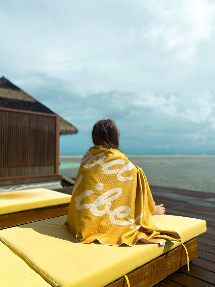 Good Vibes Towel | Retro Dot | Willow & the Waves Collection