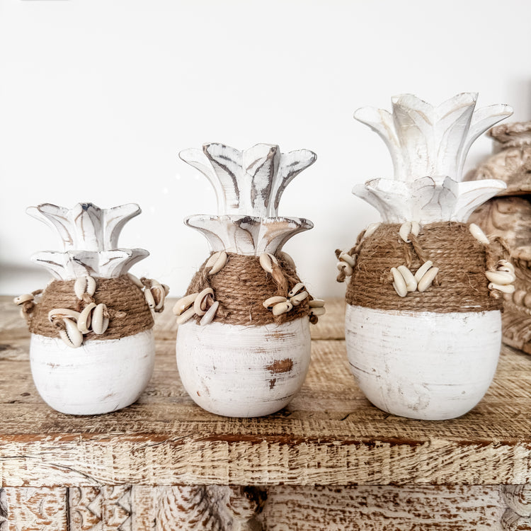 Coastal Cowrie Pineapple Decor Set