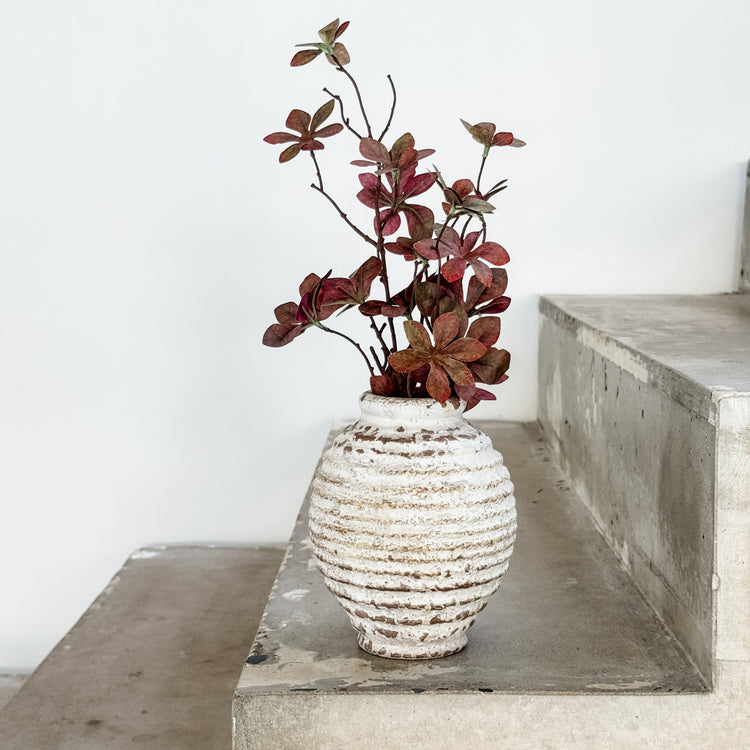 Textured Terracotta Bud Vase – 16.5×13cm