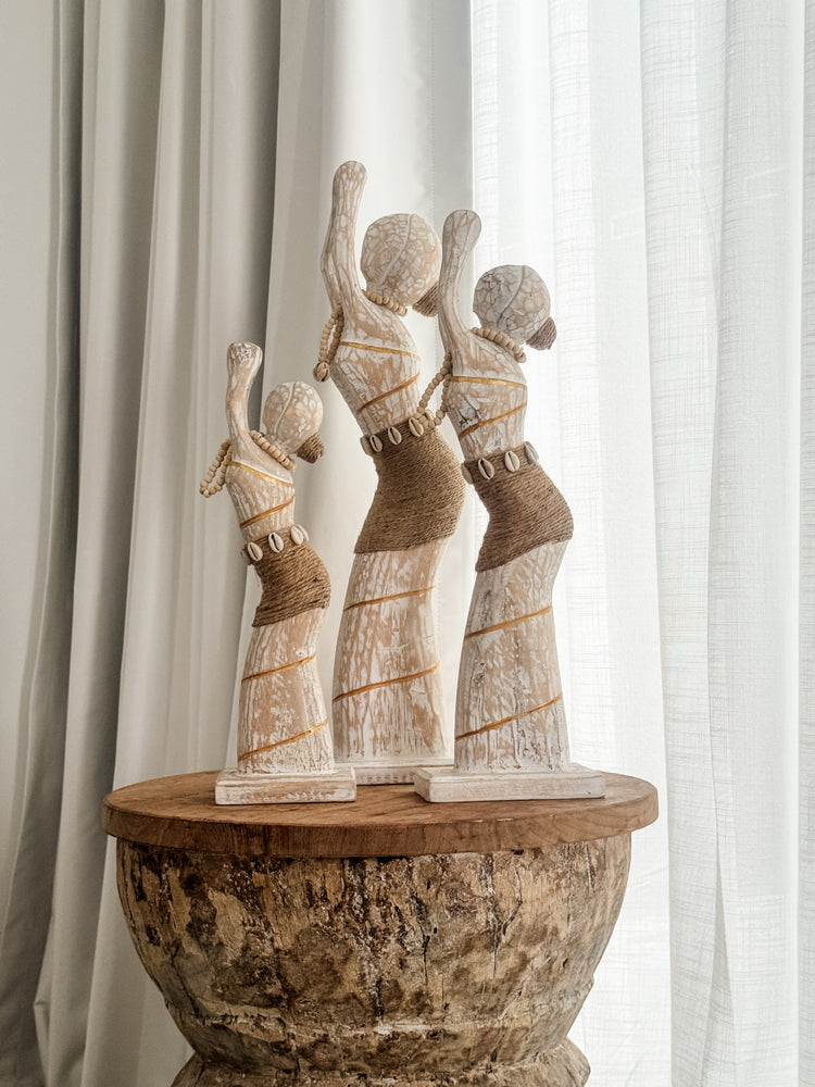 Coastal Island Tribal Lady Statue – Shell Belt
