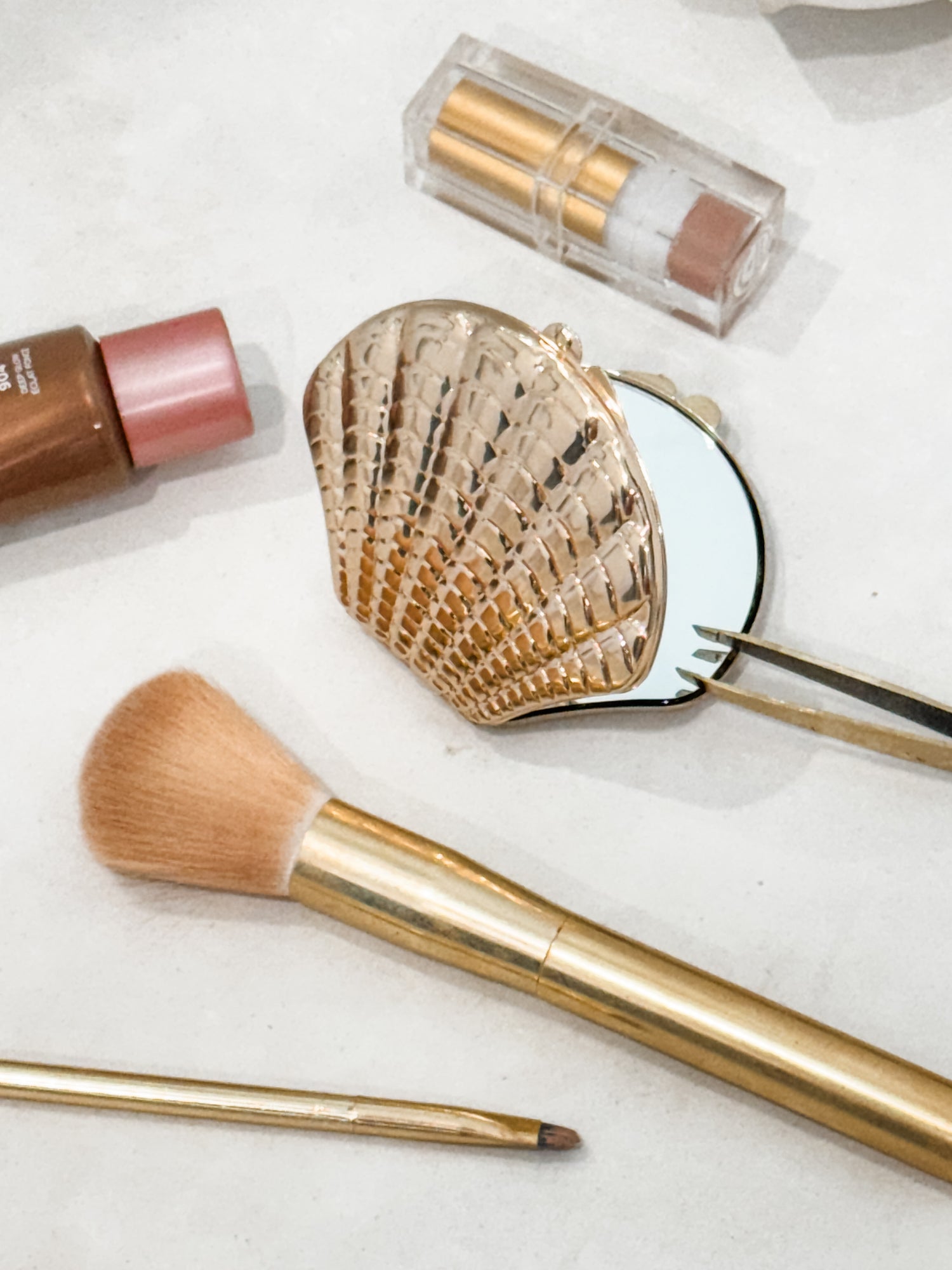 Shell Compact Mirrior Shell Compact Mirror
