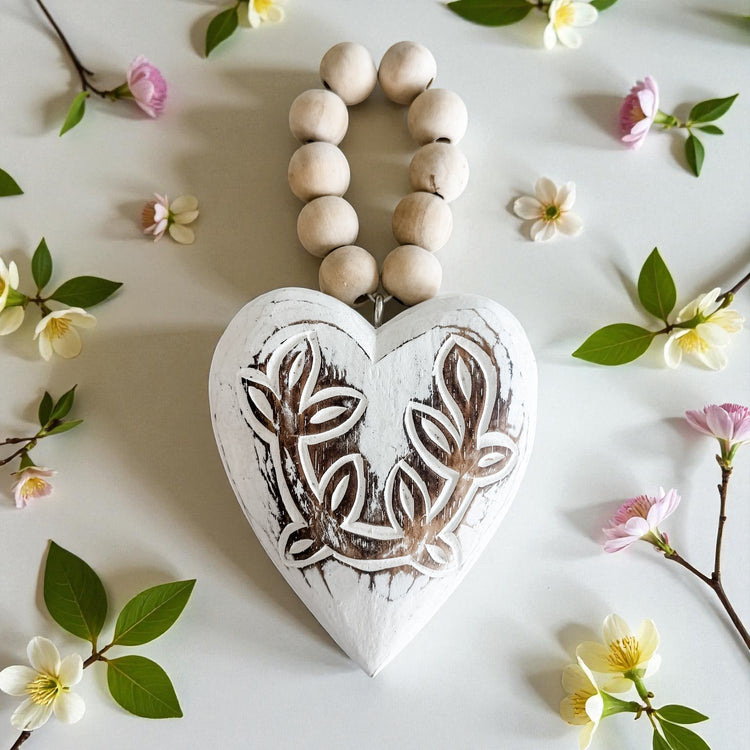 Heart Hanging | White