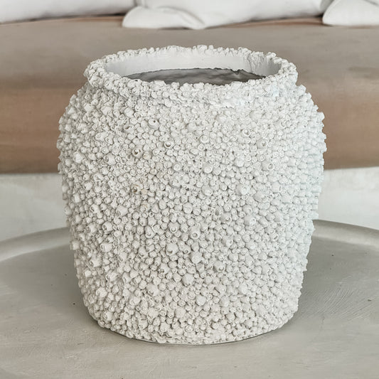 Reina Resin Pot - White