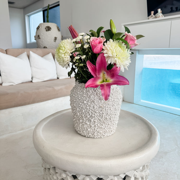 Reina Resin Pot - White