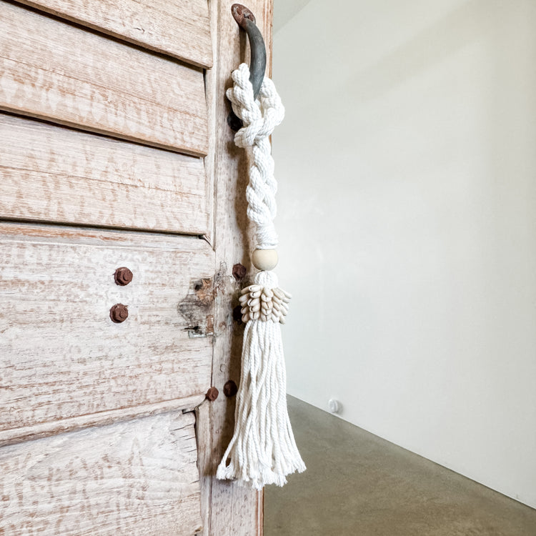 Shell Detail Tassel