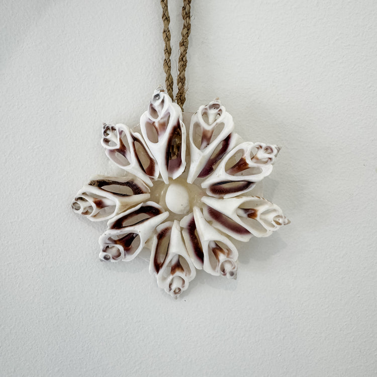 Coastal Shell Snowflake – Natural