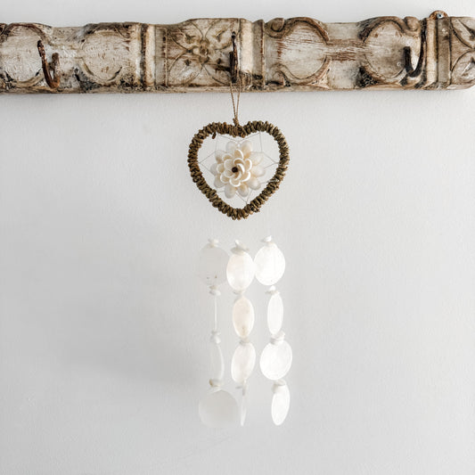 Rustic Heart Shell Chime