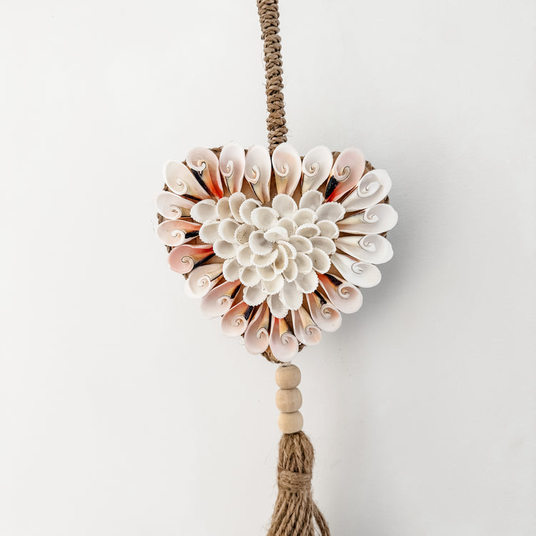 Shell Heart Tassel Hanging – Blush
