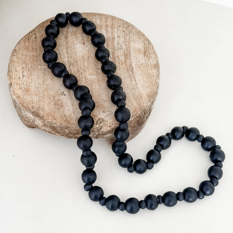 Noir Timber Bead Necklace