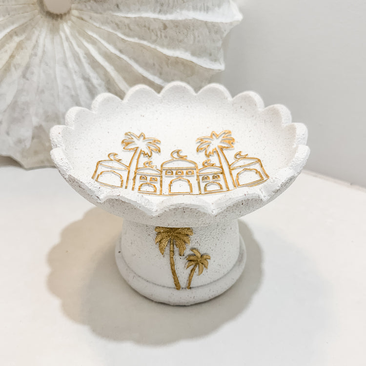 Palm Cove Scallop Pedestal Bowl