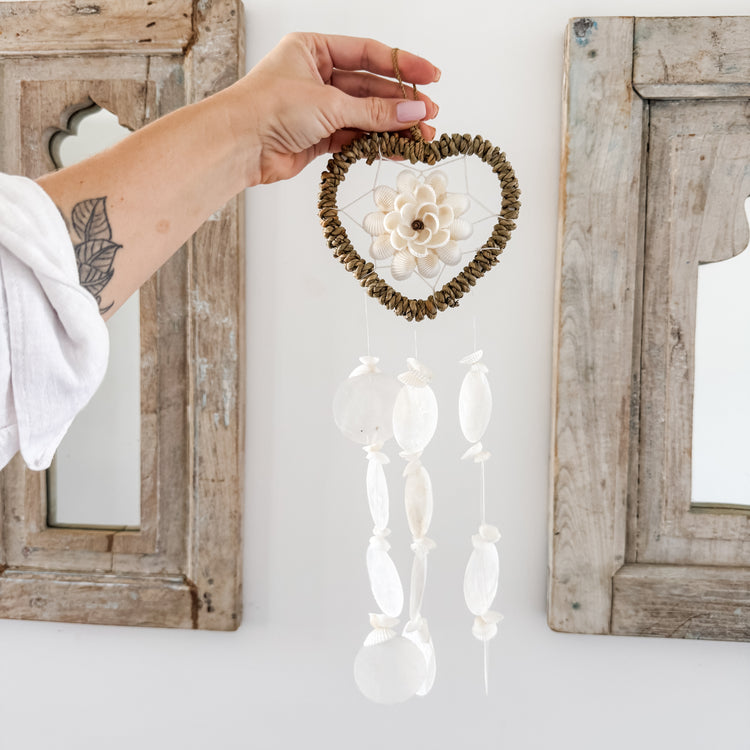 Rustic Heart Shell Chime