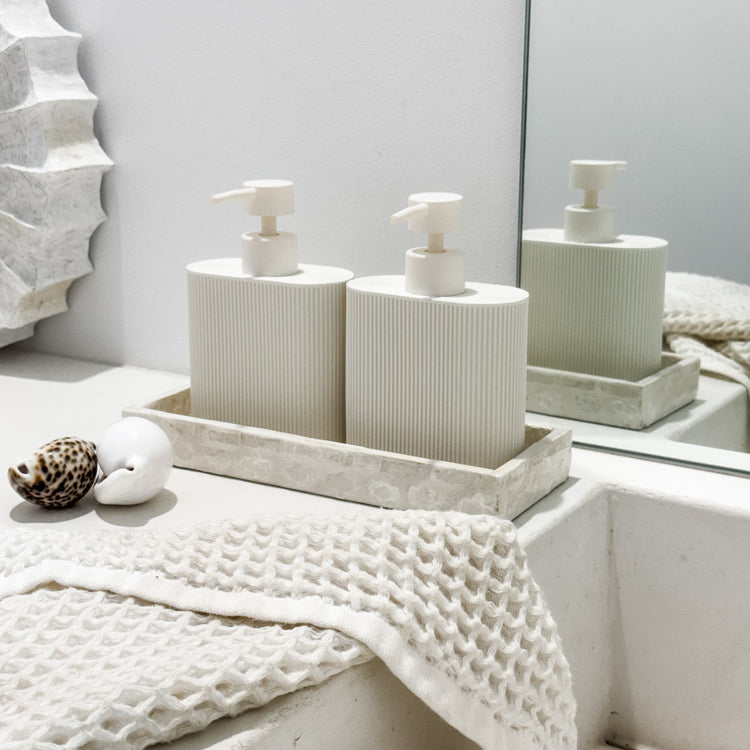 Sid Ribbed Resin Dispenser – Ivory