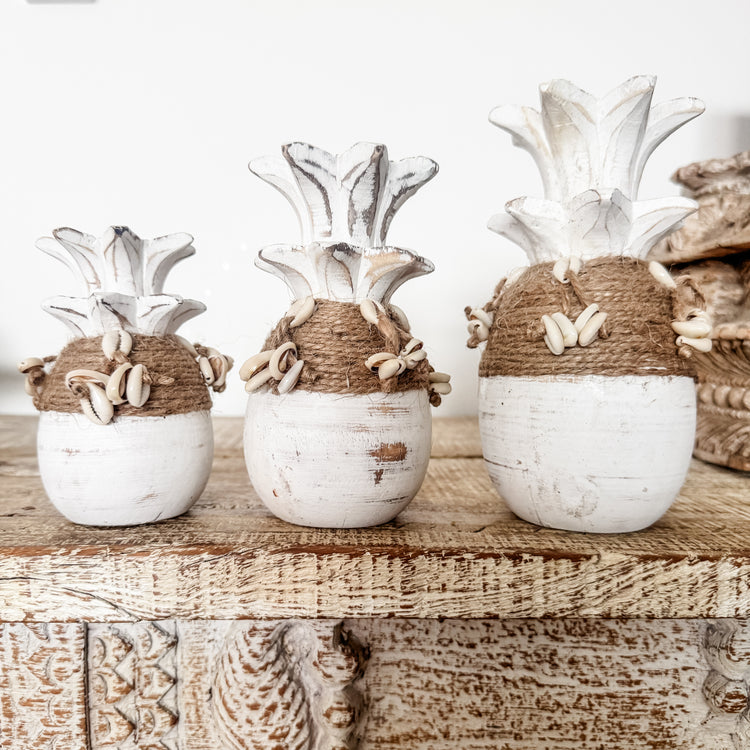 Coastal Cowrie Pineapple Decor Set