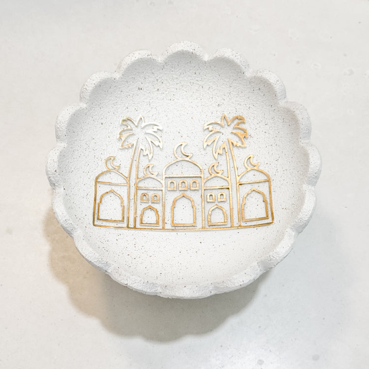 Palm Cove Scallop Pedestal Bowl