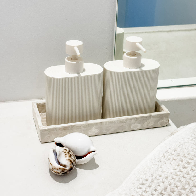 Sid Ribbed Resin Dispenser – Ivory