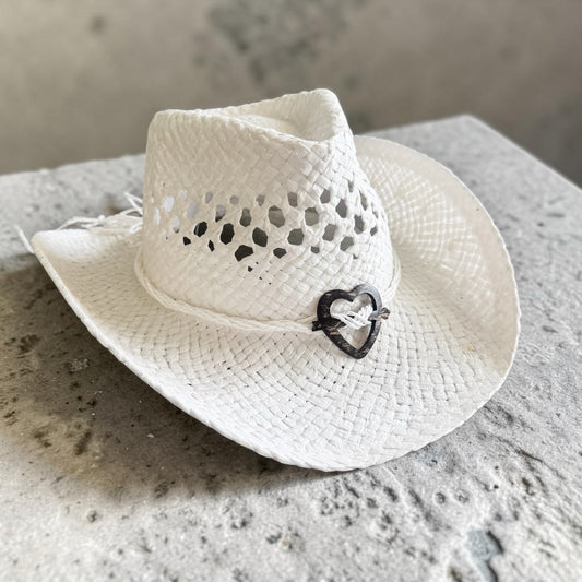 Amora Cowgirl Hat | White with Heart Buckle